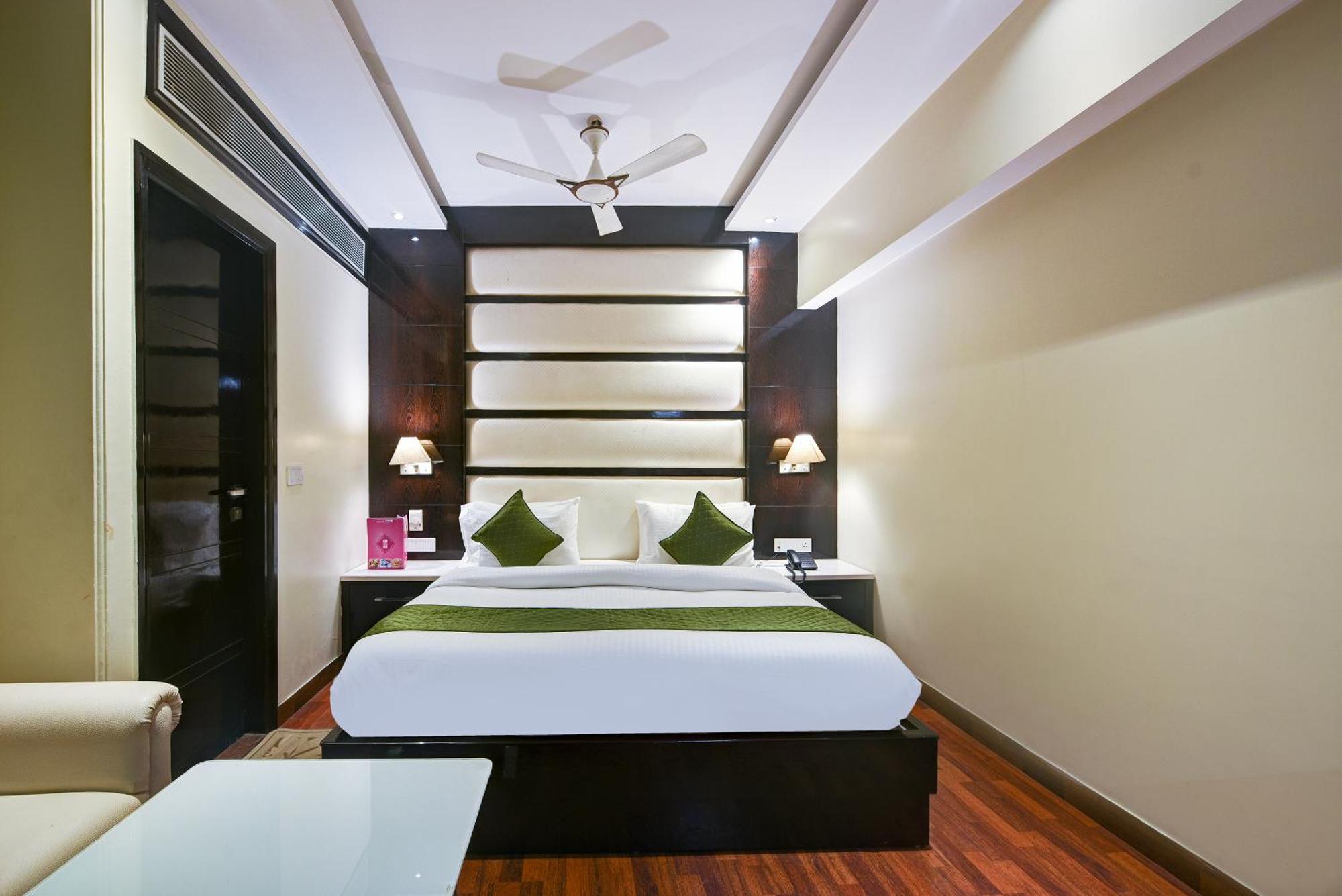Hotel Geet Deluxe New Delhi Eksteriør bilde
