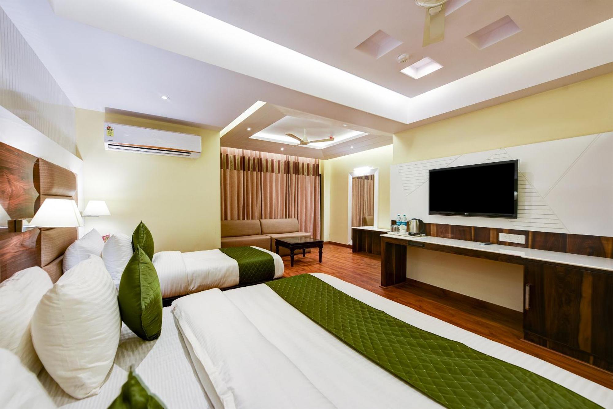 Hotel Geet Deluxe New Delhi Eksteriør bilde