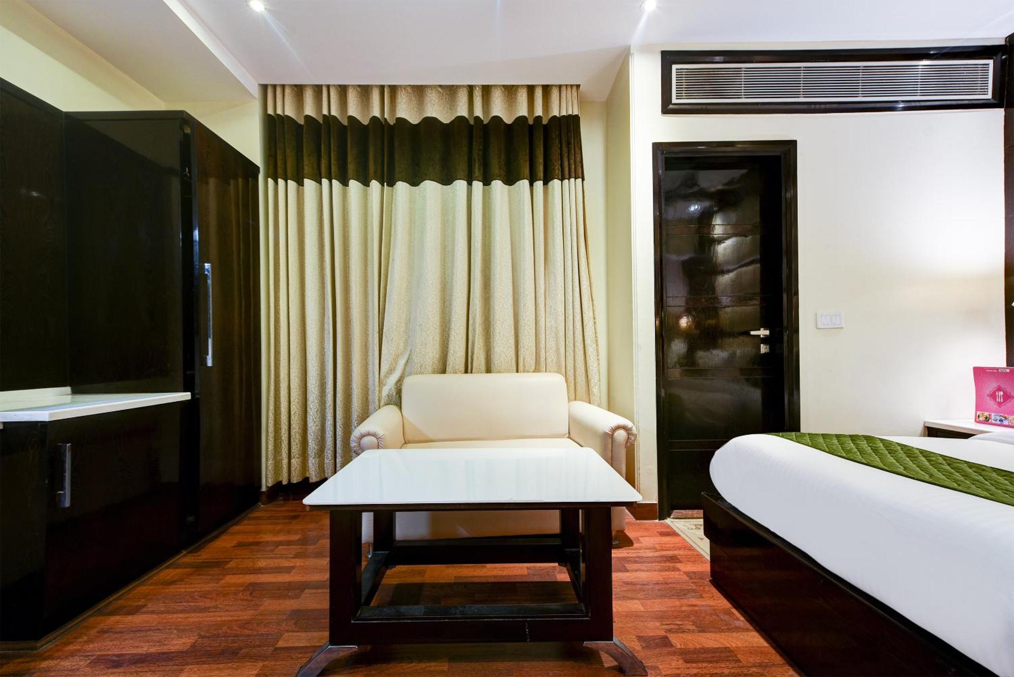 Hotel Geet Deluxe New Delhi Eksteriør bilde