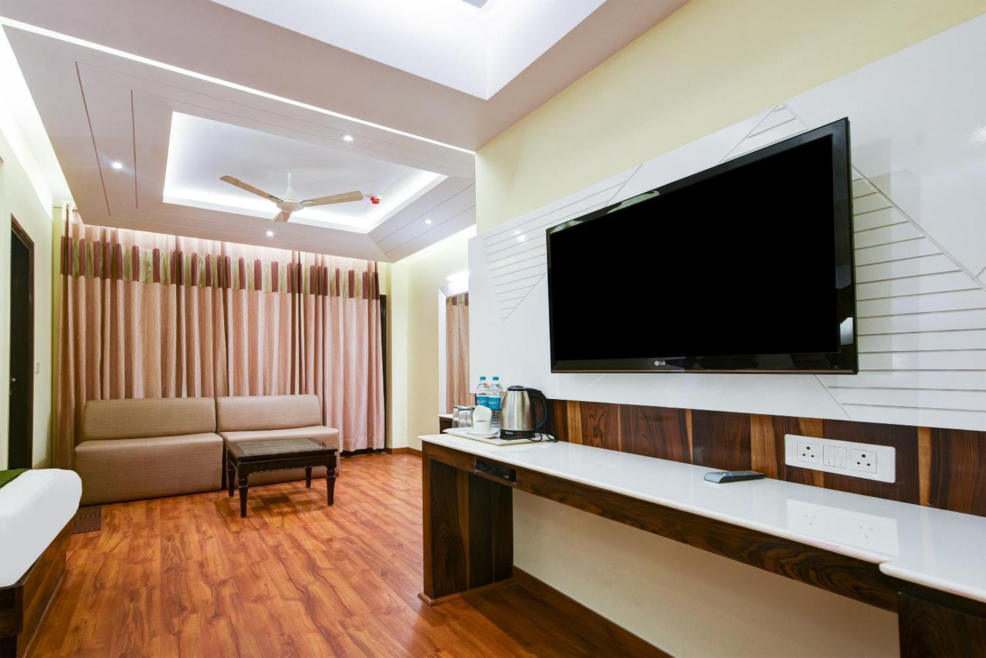 Hotel Geet Deluxe New Delhi Eksteriør bilde