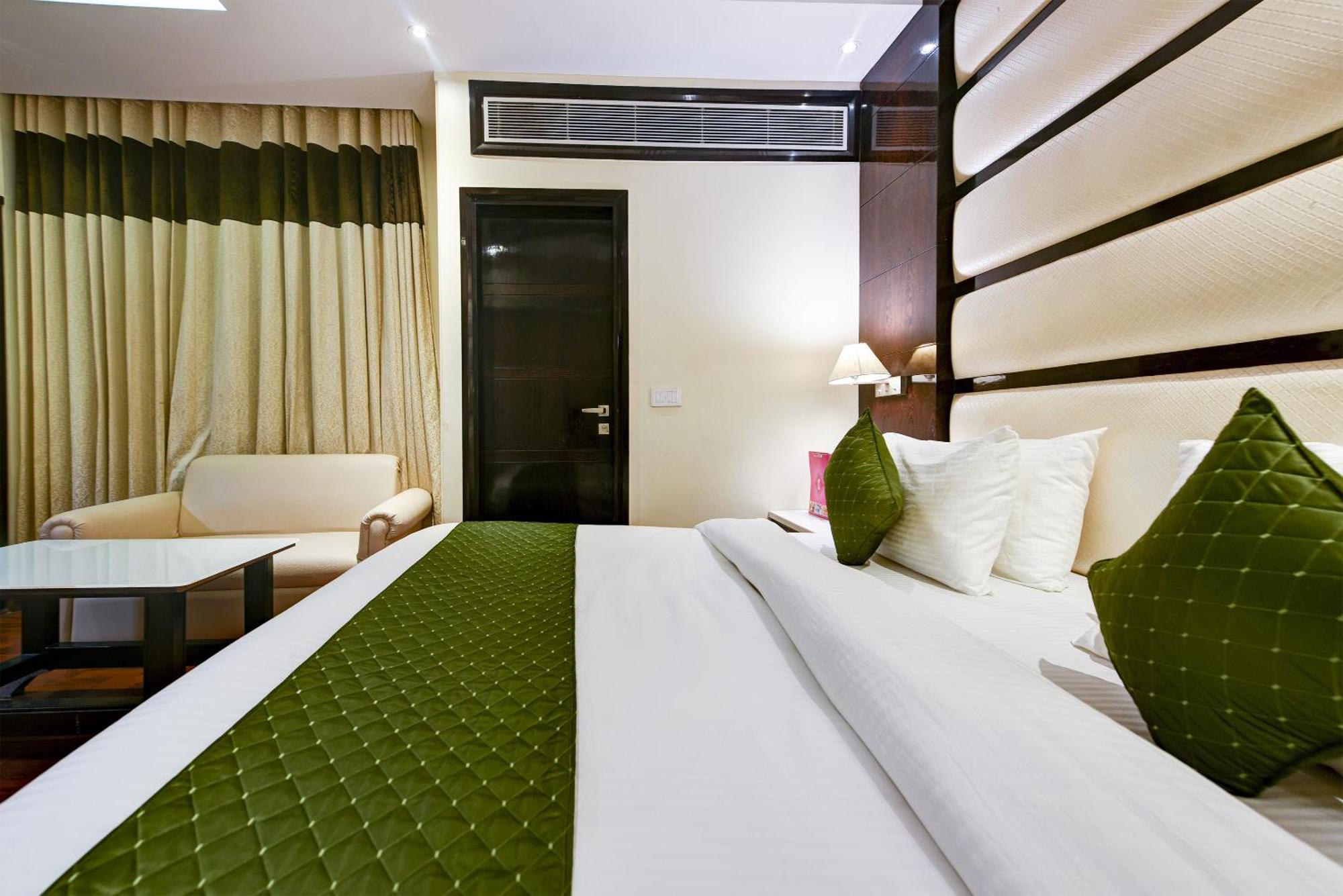 Hotel Geet Deluxe New Delhi Eksteriør bilde