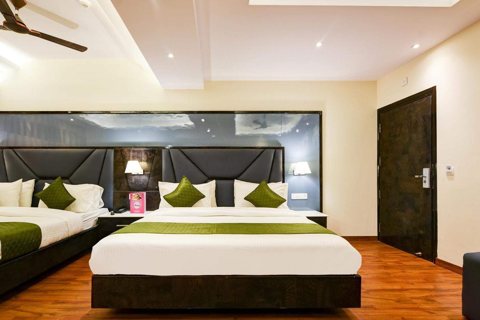 Hotel Geet Deluxe New Delhi Eksteriør bilde