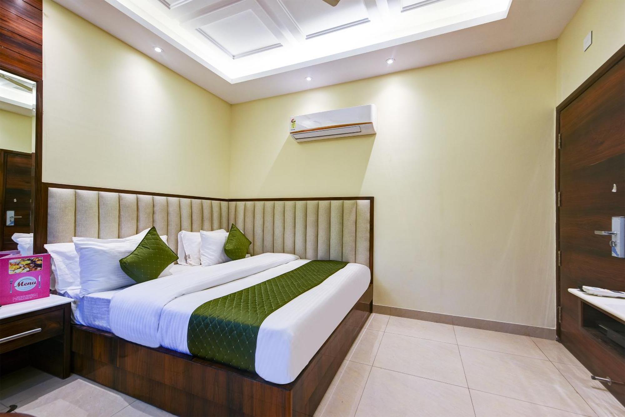 Hotel Geet Deluxe New Delhi Eksteriør bilde