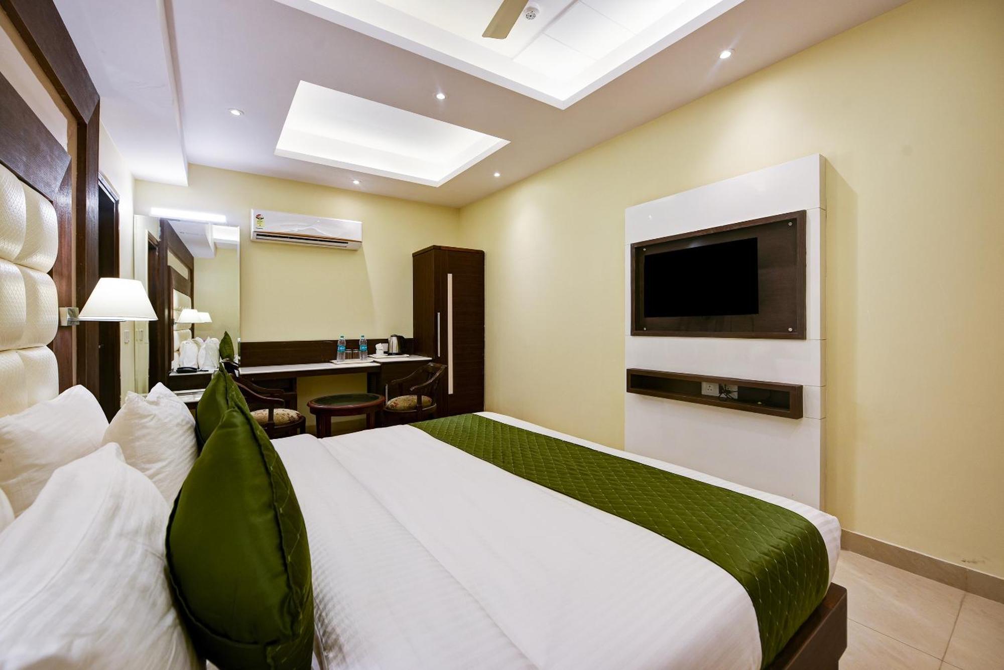 Hotel Geet Deluxe New Delhi Eksteriør bilde