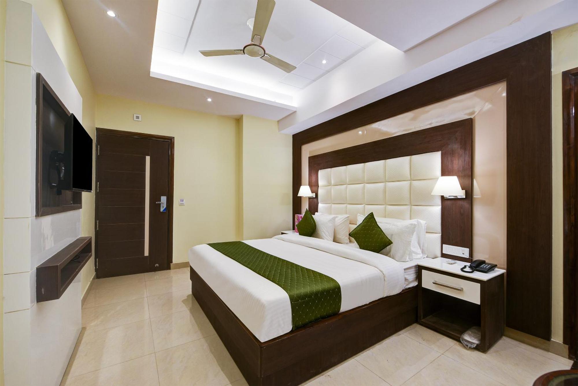 Hotel Geet Deluxe New Delhi Eksteriør bilde