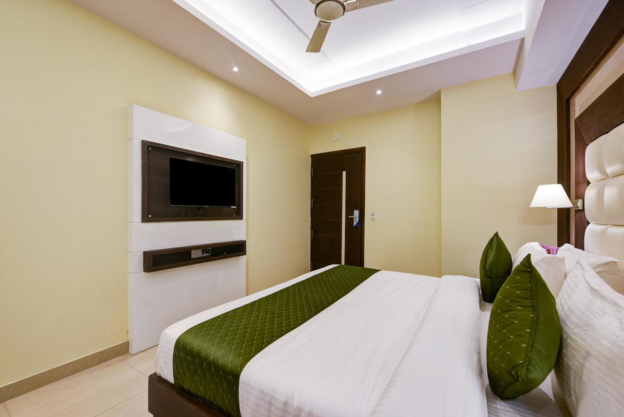 Hotel Geet Deluxe New Delhi Eksteriør bilde