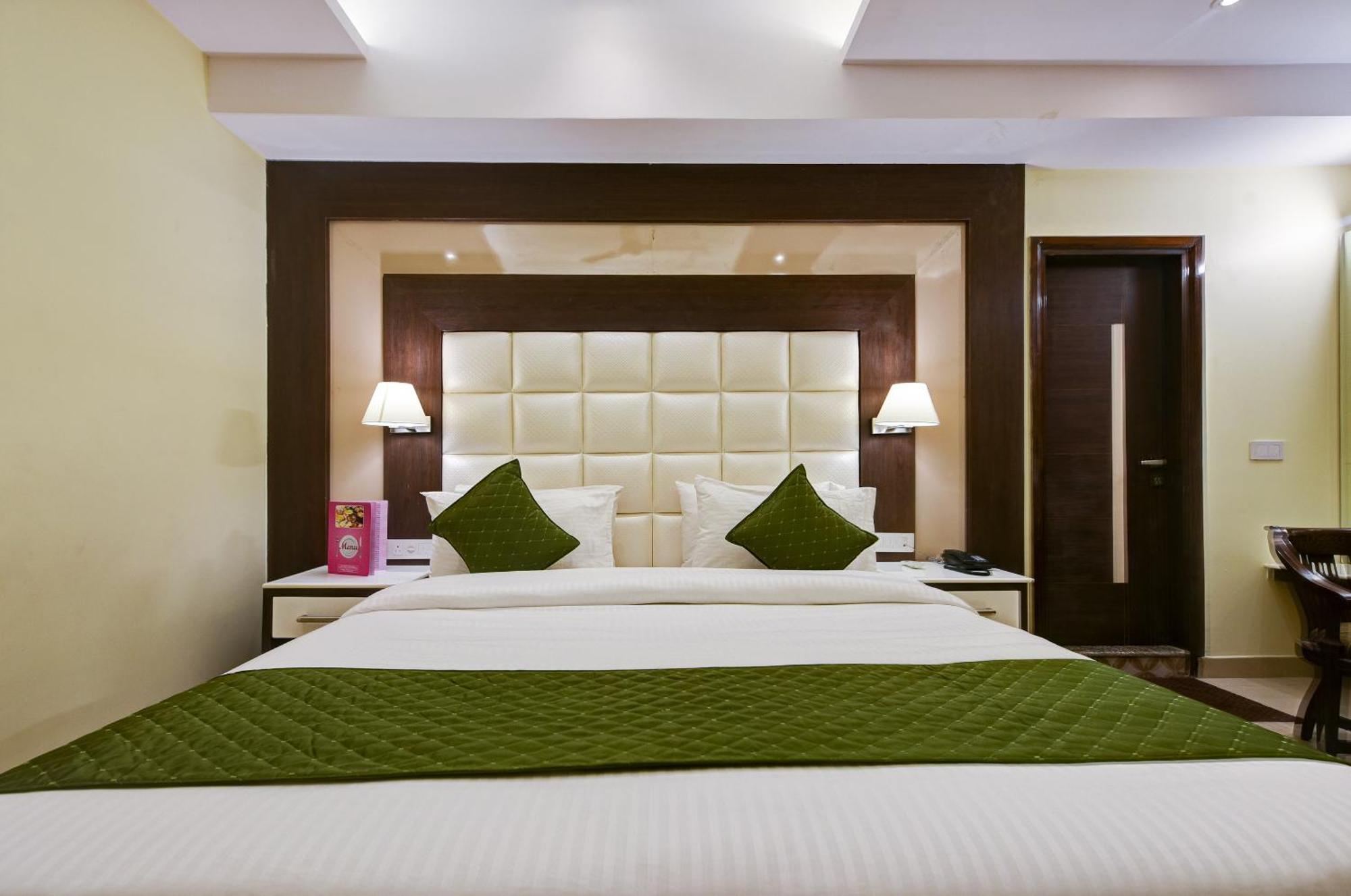 Hotel Geet Deluxe New Delhi Eksteriør bilde